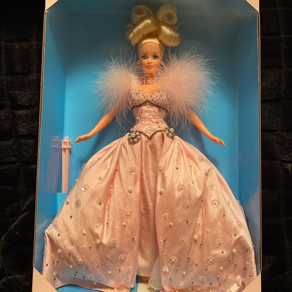 1996 Pink Ice Barbie!! First in a Series. NWT!!